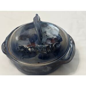 Buie Pottery in Gatlinburg, TN 2 quart casserole dish with 2 handles and lid